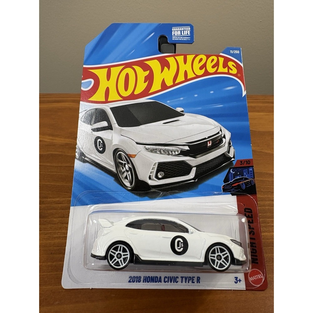 Hot Wheels 2018 HONDA CIVIC TYPE R, White, 2026. Nightspeed 11/250 3/10 NIP
